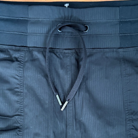 CRZ YOGA Women's Black Joggers - Picture 3 of 5